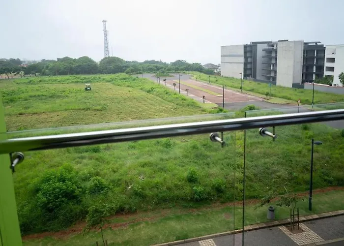 203 Marina Bay Luxury Apartments Suite, Umhlanga