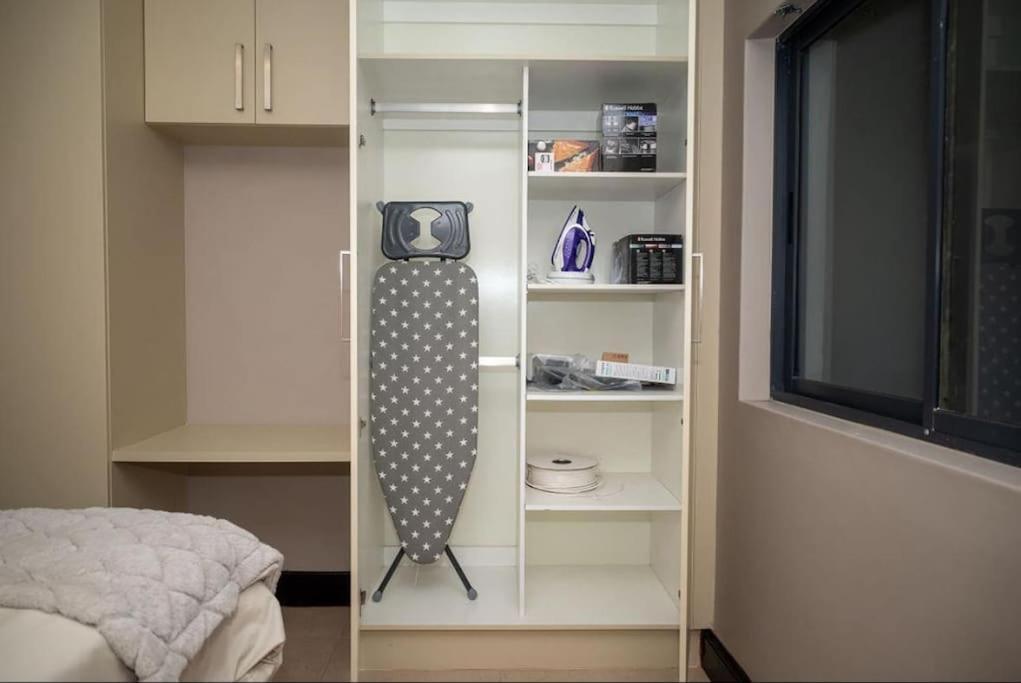 203 Marina Bay Luxury Suite, Umhlanga
