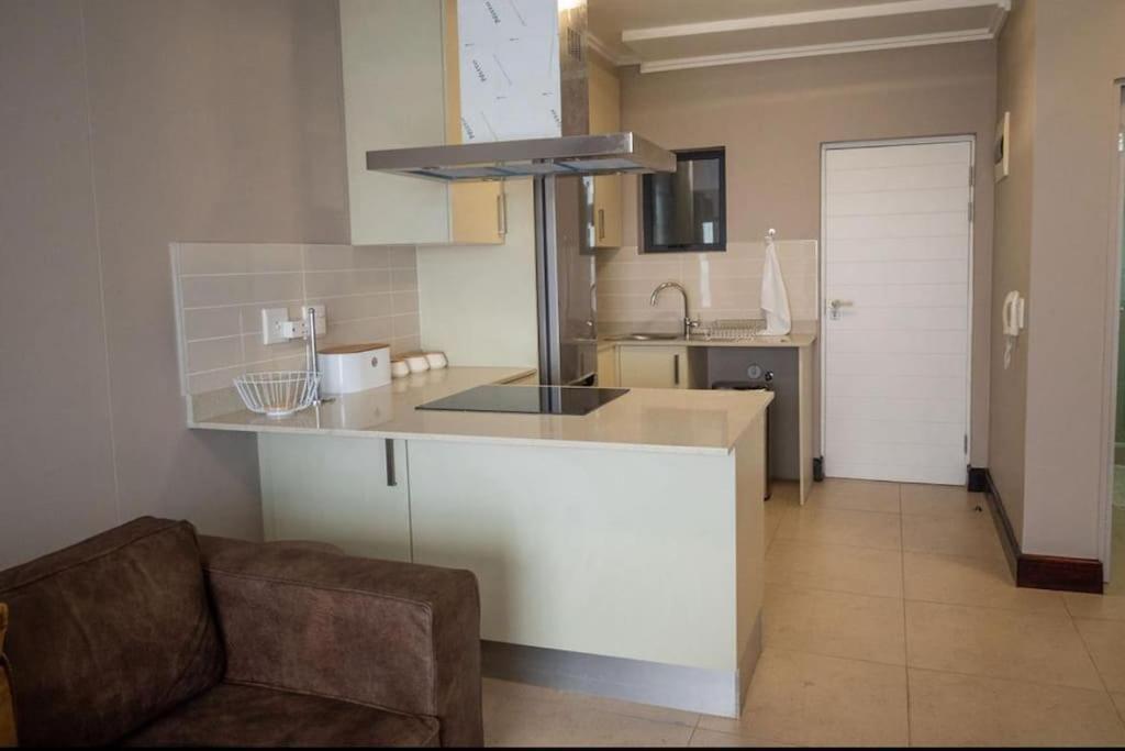 203 Marina Bay Luxury Suite, Umhlanga Apartment Durban