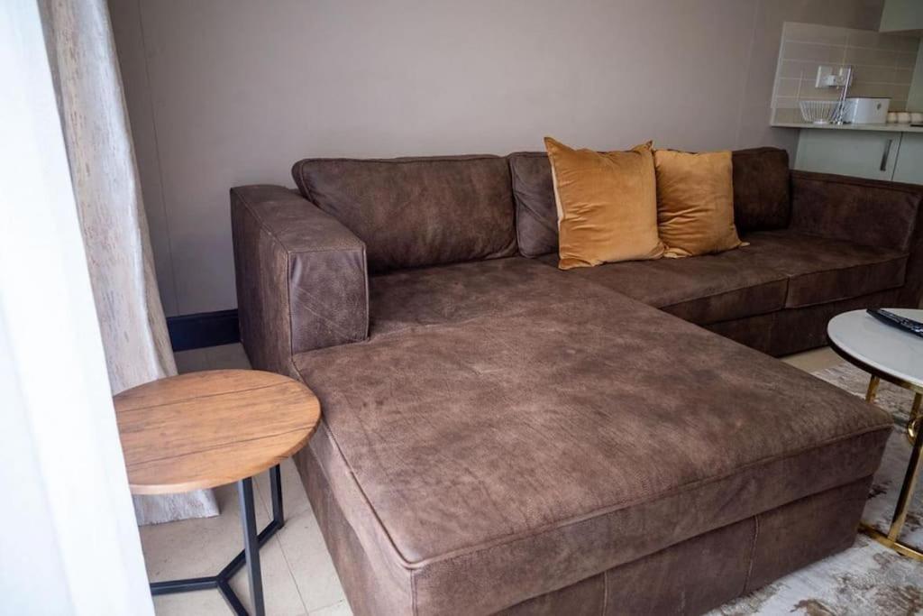 203 Marina Bay Luxury Suite, Umhlanga Apartment