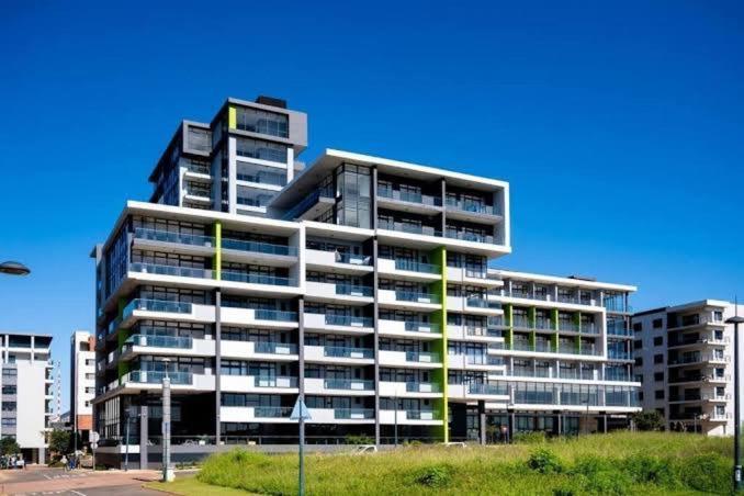 203 Marina Bay Luxury Suite, Umhlanga Apartment *